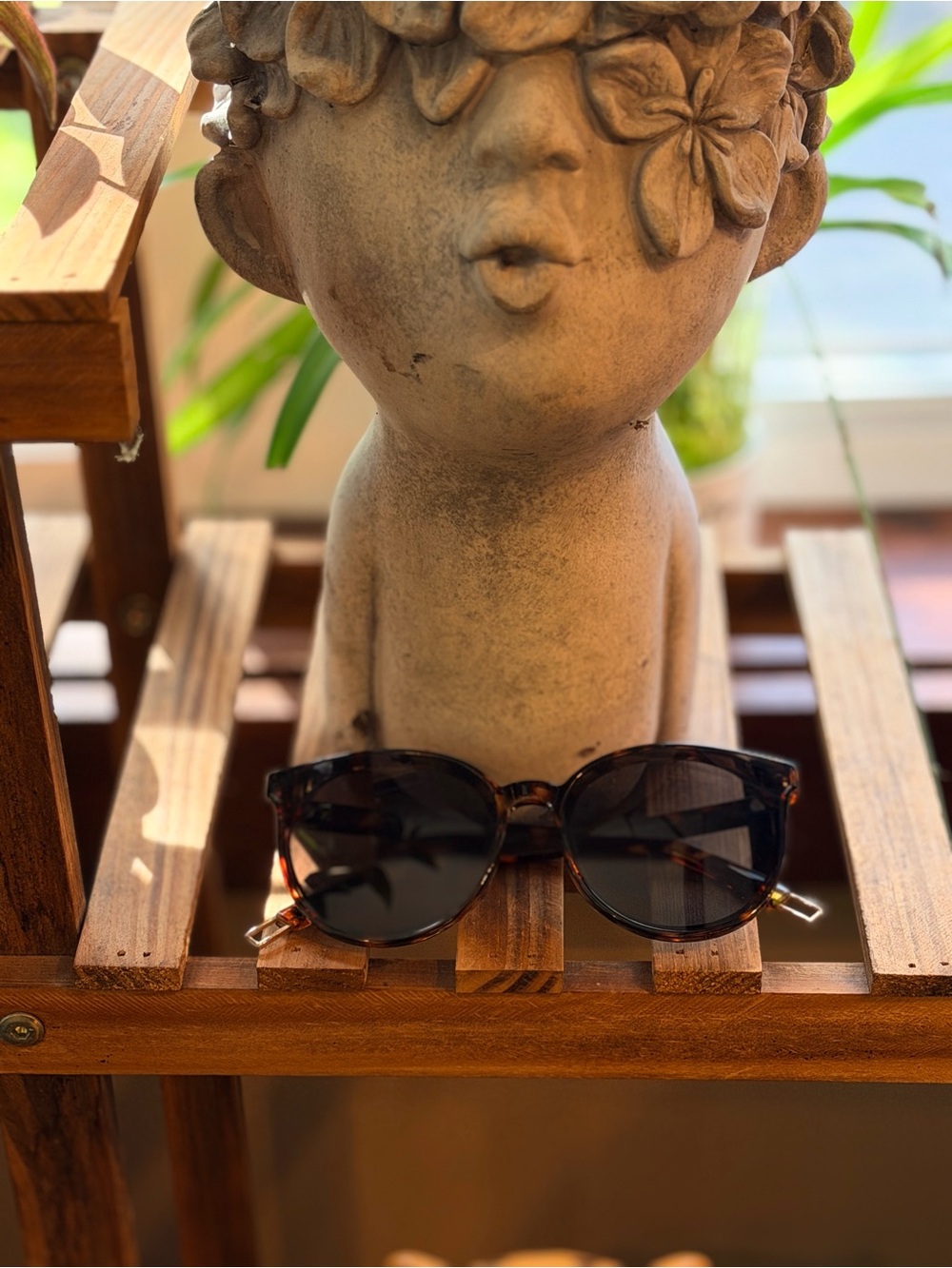 Oversized Tortoiseshell Cat-Eye Sunglasses